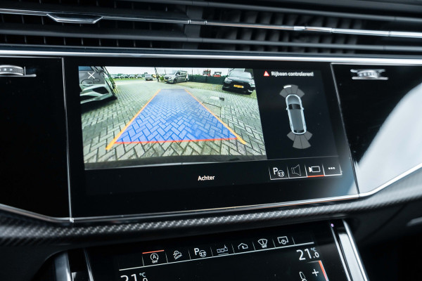 Audi RSQ8 4.0 TFSI quattro - RS Dynamic + | Design Pakket | Panorama | B&O | Elek. Trekhaak Audi RSQ8 4.0 TFSI quattro - RS Dynamic + | Design Pakket | Panorama | B&O | Elek. Trekhaak