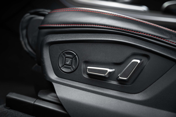 Audi RSQ8 4.0 TFSI quattro - RS Dynamic + | Design Pakket | Panorama | B&O | Elek. Trekhaak Audi RSQ8 4.0 TFSI quattro - RS Dynamic + | Design Pakket | Panorama | B&O | Elek. Trekhaak