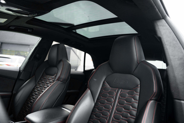 Audi RSQ8 4.0 TFSI quattro - RS Dynamic + | Design Pakket | Panorama | B&O | Elek. Trekhaak Audi RSQ8 4.0 TFSI quattro - RS Dynamic + | Design Pakket | Panorama | B&O | Elek. Trekhaak