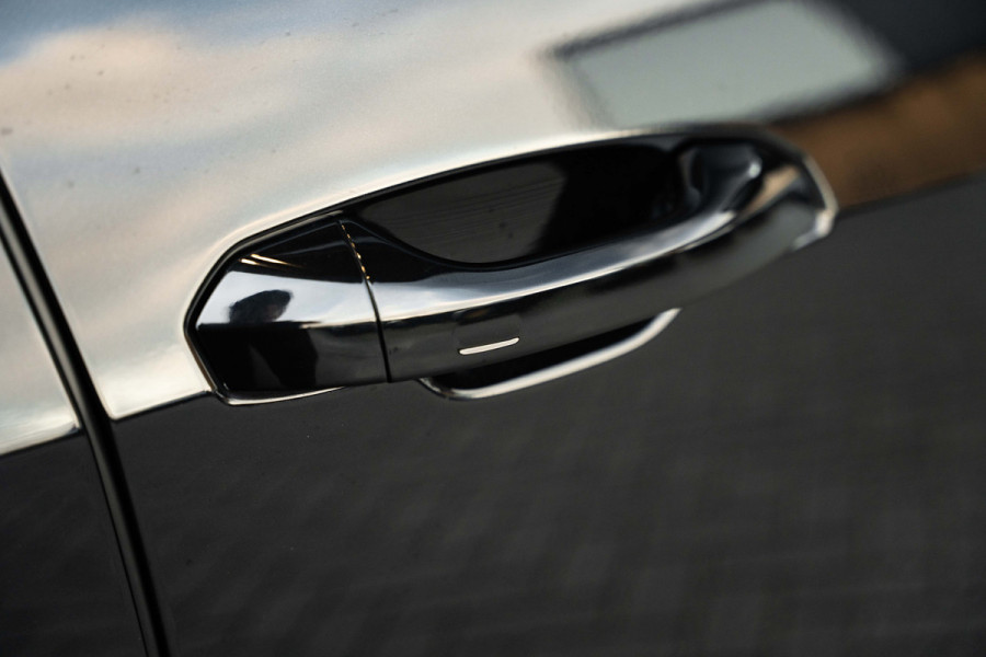 Audi RSQ8 4.0 TFSI quattro - RS Dynamic + | Design Pakket | Panorama | B&O | Elek. Trekhaak Audi RSQ8 4.0 TFSI quattro - RS Dynamic + | Design Pakket | Panorama | B&O | Elek. Trekhaak