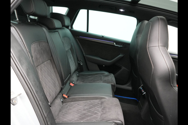 Škoda Superb Combi 1.4 TSI iV Sportline Plug In Hybrid 218pk Dealer O.H PHEV | Trekhaak Af Fabriek | Panodak | Adaptive Cruise | Camera | Alcantara Sportstoelen Memory & Verwarmd | Apple Carplay | Navigatie | Crystal LED | Sportstuur Vewarmd | Virtual | DAB |