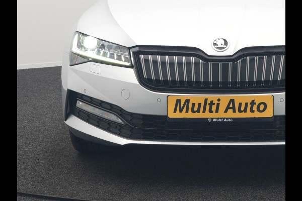 Škoda Superb Combi 1.4 TSI iV Sportline Plug In Hybrid 218pk Dealer O.H PHEV | Trekhaak Af Fabriek | Panodak | Adaptive Cruise | Camera | Alcantara Sportstoelen Memory & Verwarmd | Apple Carplay | Navigatie | Crystal LED | Sportstuur Vewarmd | Virtual | DAB |