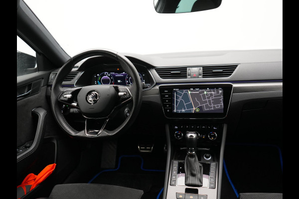 Škoda Superb Combi 1.4 TSI iV Sportline Plug In Hybrid 218pk Dealer O.H PHEV | Trekhaak Af Fabriek | Panodak | Adaptive Cruise | Camera | Alcantara Sportstoelen Memory & Verwarmd | Apple Carplay | Navigatie | Crystal LED | Sportstuur Vewarmd | Virtual | DAB |
