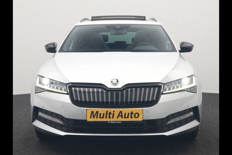 Škoda Superb Combi 1.4 TSI iV Sportline Plug In Hybrid 218pk Dealer O.H PHEV | Trekhaak Af Fabriek | Panodak | Adaptive Cruise | Camera | Alcantara Sportstoelen Memory & Verwarmd | Apple Carplay | Navigatie | Crystal LED | Sportstuur Vewarmd | Virtual | DAB |
