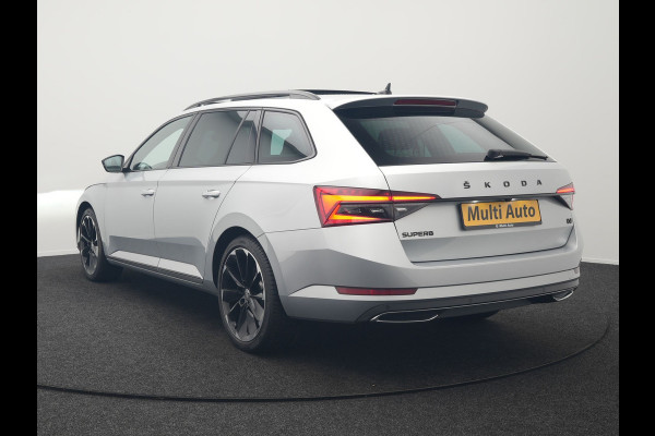 Škoda Superb Combi 1.4 TSI iV Sportline Plug In Hybrid 218pk Dealer O.H PHEV | Trekhaak Af Fabriek | Panodak | Adaptive Cruise | Camera | Alcantara Sportstoelen Memory & Verwarmd | Apple Carplay | Navigatie | Crystal LED | Sportstuur Vewarmd | Virtual | DAB |
