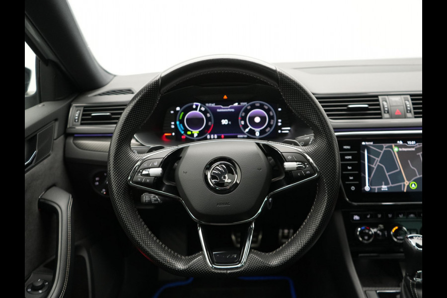 Škoda Superb Combi 1.4 TSI iV Sportline Plug In Hybrid 218pk Dealer O.H PHEV | Trekhaak Af Fabriek | Panodak | Adaptive Cruise | Camera | Alcantara Sportstoelen Memory & Verwarmd | Apple Carplay | Navigatie | Crystal LED | Sportstuur Vewarmd | Virtual | DAB |