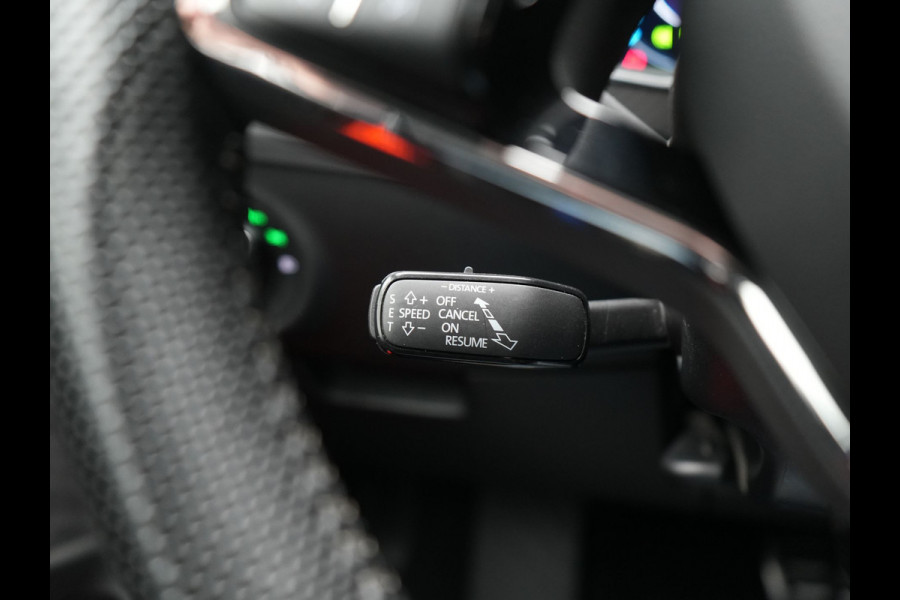 Škoda Superb Combi 1.4 TSI iV Sportline Plug In Hybrid 218pk Dealer O.H PHEV | Trekhaak Af Fabriek | Panodak | Adaptive Cruise | Camera | Alcantara Sportstoelen Memory & Verwarmd | Apple Carplay | Navigatie | Crystal LED | Sportstuur Vewarmd | Virtual | DAB |