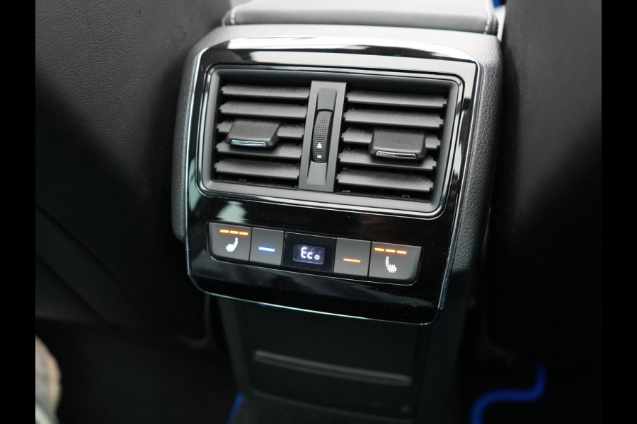 Škoda Superb Combi 1.4 TSI iV Sportline Plug In Hybrid 218pk Dealer O.H PHEV | Trekhaak Af Fabriek | Panodak | Adaptive Cruise | Camera | Alcantara Sportstoelen Memory & Verwarmd | Apple Carplay | Navigatie | Crystal LED | Sportstuur Vewarmd | Virtual | DAB |