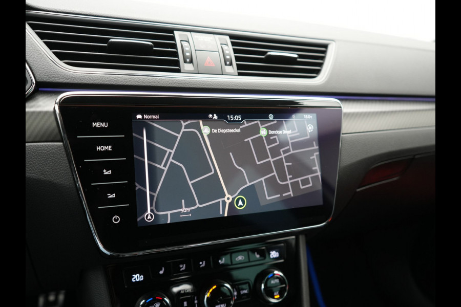 Škoda Superb Combi 1.4 TSI iV Sportline Plug In Hybrid 218pk Dealer O.H PHEV | Trekhaak Af Fabriek | Panodak | Adaptive Cruise | Camera | Alcantara Sportstoelen Memory & Verwarmd | Apple Carplay | Navigatie | Crystal LED | Sportstuur Vewarmd | Virtual | DAB |