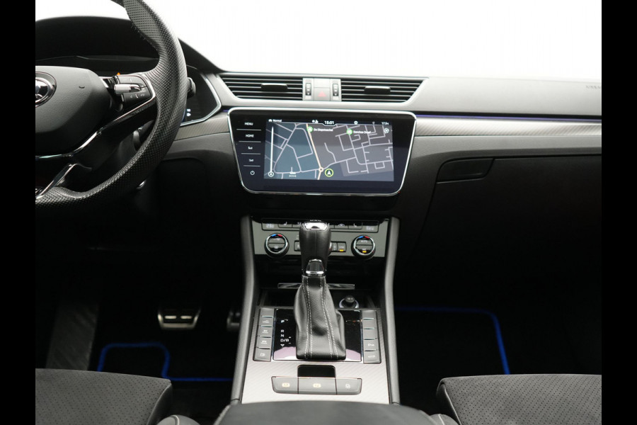 Škoda Superb Combi 1.4 TSI iV Sportline Plug In Hybrid 218pk Dealer O.H PHEV | Trekhaak Af Fabriek | Panodak | Adaptive Cruise | Camera | Alcantara Sportstoelen Memory & Verwarmd | Apple Carplay | Navigatie | Crystal LED | Sportstuur Vewarmd | Virtual | DAB |