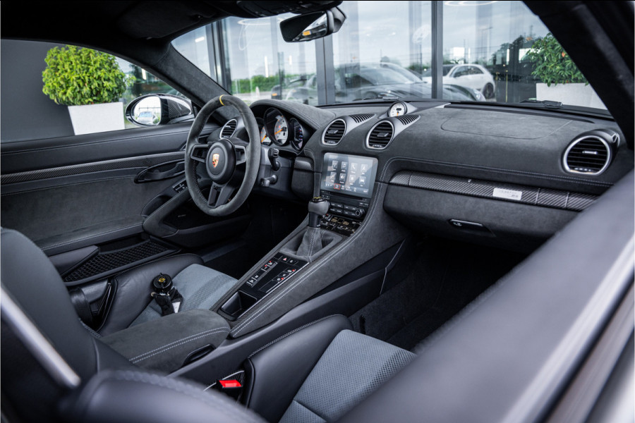 Porsche 718 GT4 RS - Origineel NL | 3 jaar Porsche Approved | Volledig XPEL | Weissach | Oakgreenmetallic | Keramisch | Carbon | Sport Chrono + Porsche 718 GT4 RS - Origineel NL | 3 jaar Porsche Approved | Volledig XPEL | Weissach | Oakgreenmetallic | Keramisch | Carbon | Sport Chrono +