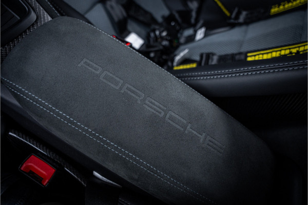 Porsche 718 GT4 RS - Origineel NL | 3 jaar Porsche Approved | Volledig XPEL | Weissach | Oakgreenmetallic | Keramisch | Carbon | Sport Chrono + Porsche 718 GT4 RS - Origineel NL | 3 jaar Porsche Approved | Volledig XPEL | Weissach | Oakgreenmetallic | Keramisch | Carbon | Sport Chrono +