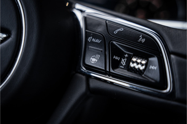 Bentley Continental GT 4.0 V8 - Mulliner | Naim Audio | Rotating Display | Carbon Bentley Continental GT 4.0 V8 - Mulliner | Naim Audio | Rotating Display | Carbon