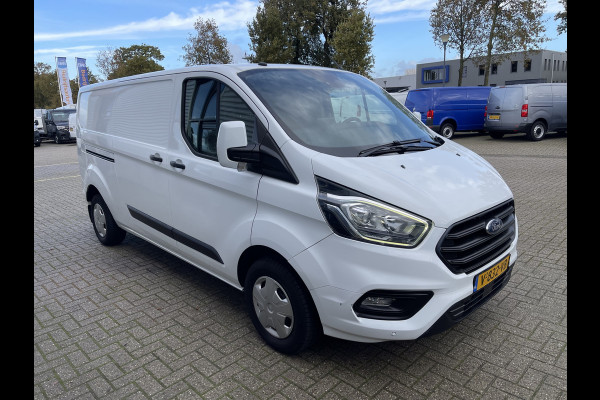 Ford Transit Custom 300 2.0 TDCI 130pk L2H1 Trend / vaste prijs rijklaar € 14.950 ex btw / euro 6 / bpm vrij / lease vanaf € 252 / airco / cruise / navi / camera / trekhaak 2700 kg ! Ford Transit Custom 300 2.0 TDCI 130pk L2H1 Trend / vaste prijs rijklaar € 14.950 ex btw / euro 6 / bpm vrij / lease vanaf € 252 / airco / cruise / navi / camera / trekhaak 2700 kg !