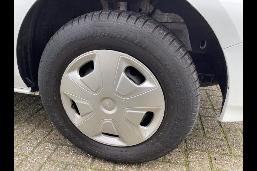 Ford Transit Custom 300 2.0 TDCI 130pk L2H1 Trend / vaste prijs rijklaar € 14.950 ex btw / euro 6 / bpm vrij / lease vanaf € 252 / airco / cruise / navi / camera / trekhaak 2700 kg ! Ford Transit Custom 300 2.0 TDCI 130pk L2H1 Trend / vaste prijs rijklaar € 14.950 ex btw / euro 6 / bpm vrij / lease vanaf € 252 / airco / cruise / navi / camera / trekhaak 2700 kg !