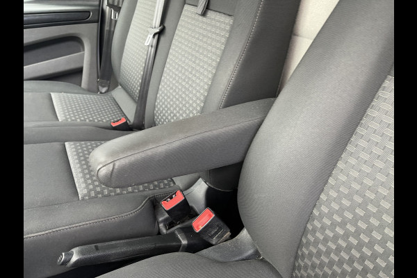 Ford Transit Custom 300 2.0 TDCI 130pk L2H1 Trend / vaste prijs rijklaar € 14.950 ex btw / euro 6 / bpm vrij / lease vanaf € 252 / airco / cruise / navi / camera / trekhaak 2700 kg ! Ford Transit Custom 300 2.0 TDCI 130pk L2H1 Trend / vaste prijs rijklaar € 14.950 ex btw / euro 6 / bpm vrij / lease vanaf € 252 / airco / cruise / navi / camera / trekhaak 2700 kg !