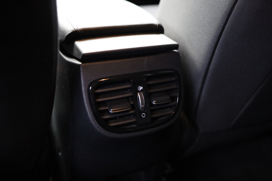 Kia Ceed Sportswagon 1.6 GDI PHEV DynamicLine | Automaat | 185 pk | Lage kosten per KM | Carplay | Achteruitrijcamera | BTW voor bedrijven verekenbaar |