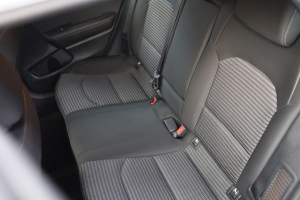 Kia Ceed Sportswagon 1.6 GDI PHEV DynamicLine | Automaat | 185 pk | Lage kosten per KM | Carplay | Achteruitrijcamera | BTW voor bedrijven verekenbaar |