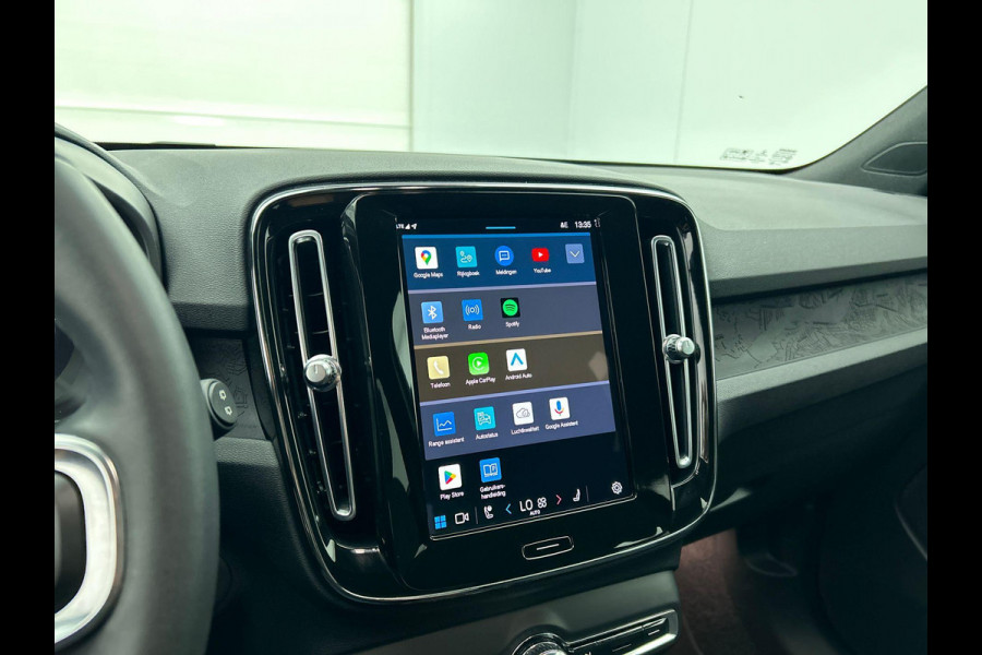 Volvo XC40 Recharge Plus 70 kWh | Navigatie | Apple Carplay/Android Auto | Climate control | Camera | Led | Parkeer sensoren | Virtual Cockpit | Cruise Control | 19"Lichtmetalen velgen | Sportstoelen