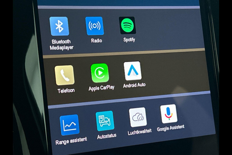 Volvo XC40 Recharge Plus 70 kWh | Navigatie | Apple Carplay/Android Auto | Climate control | Camera | Led | Parkeer sensoren | Virtual Cockpit | Cruise Control | 19"Lichtmetalen velgen | Sportstoelen