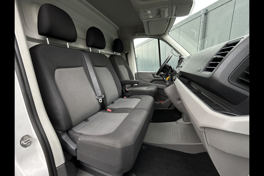 Volkswagen Crafter 35 2.0 102 PK / PICK UP / 89.094 KM !! / 1e EIGENAAR / 2.5 TONS TREKHAAK / AIRCO / CRUISE / BLUETOOTH / 3-ZITS Volkswagen Crafter 35 2.0 102 PK / PICK UP / 89.094 KM !! / 1e EIGENAAR / 2.5 TONS TREKHAAK / AIRCO / CRUISE / BLUETOOTH / 3-ZITS