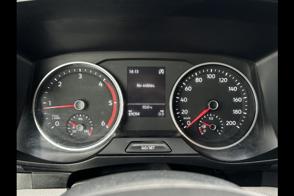 Volkswagen Crafter 35 2.0 102 PK / PICK UP / 89.094 KM !! / 1e EIGENAAR / 2.5 TONS TREKHAAK / AIRCO / CRUISE / BLUETOOTH / 3-ZITS Volkswagen Crafter 35 2.0 102 PK / PICK UP / 89.094 KM !! / 1e EIGENAAR / 2.5 TONS TREKHAAK / AIRCO / CRUISE / BLUETOOTH / 3-ZITS