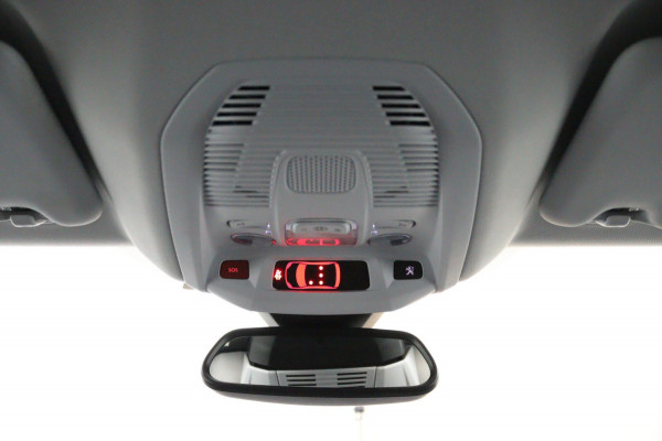 Peugeot 3008 1.2 PureTech Allure*NAVI*ECC*CRUISE*CARPLAY* Peugeot 3008 1.2 PureTech Allure*NAVI*ECC*CRUISE*CARPLAY*