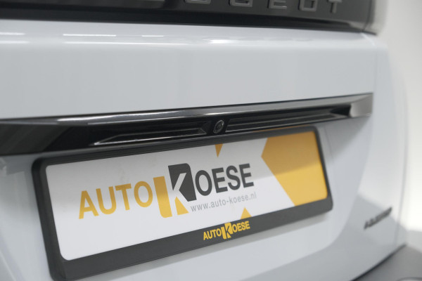 Peugeot 2008 Hybrid 136 e-DCS6 Allure | 360 Camera | Adaptieve Cruise Control | Dodehoekdetectie Peugeot 2008 Hybrid 136 e-DCS6 Allure | 360 Camera | Adaptieve Cruise Control | Dodehoekdetectie