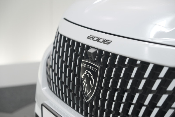 Peugeot 2008 Hybrid 136 e-DCS6 Allure | 360 Camera | Adaptieve Cruise Control | Dodehoekdetectie Peugeot 2008 Hybrid 136 e-DCS6 Allure | 360 Camera | Adaptieve Cruise Control | Dodehoekdetectie