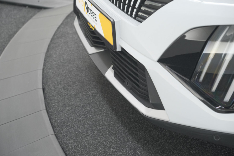 Peugeot 2008 Hybrid 136 e-DCS6 Allure | 360 Camera | Adaptieve Cruise Control | Dodehoekdetectie Peugeot 2008 Hybrid 136 e-DCS6 Allure | 360 Camera | Adaptieve Cruise Control | Dodehoekdetectie