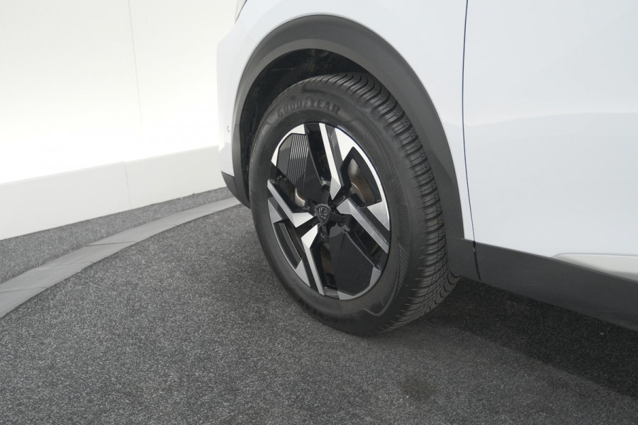 Peugeot 2008 Hybrid 136 e-DCS6 Allure | 360 Camera | Adaptieve Cruise Control | Dodehoekdetectie Peugeot 2008 Hybrid 136 e-DCS6 Allure | 360 Camera | Adaptieve Cruise Control | Dodehoekdetectie