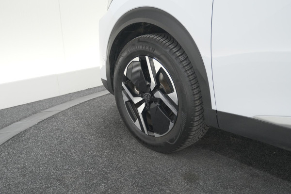 Peugeot 2008 Hybrid 136 e-DCS6 Allure | 360 Camera | Adaptieve Cruise Control | Dodehoekdetectie Peugeot 2008 Hybrid 136 e-DCS6 Allure | 360 Camera | Adaptieve Cruise Control | Dodehoekdetectie