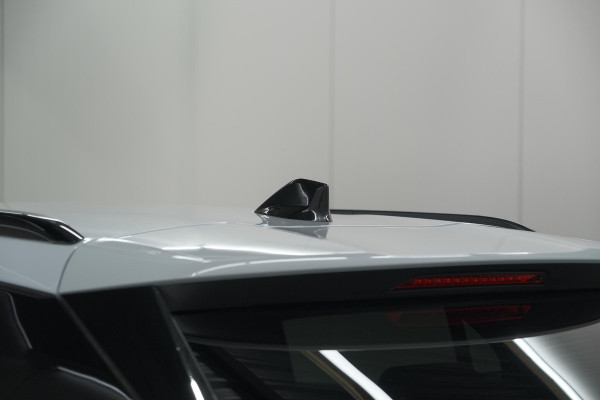 Peugeot 2008 Hybrid 136 e-DCS6 Allure | 360 Camera | Adaptieve Cruise Control | Dodehoekdetectie Peugeot 2008 Hybrid 136 e-DCS6 Allure | 360 Camera | Adaptieve Cruise Control | Dodehoekdetectie