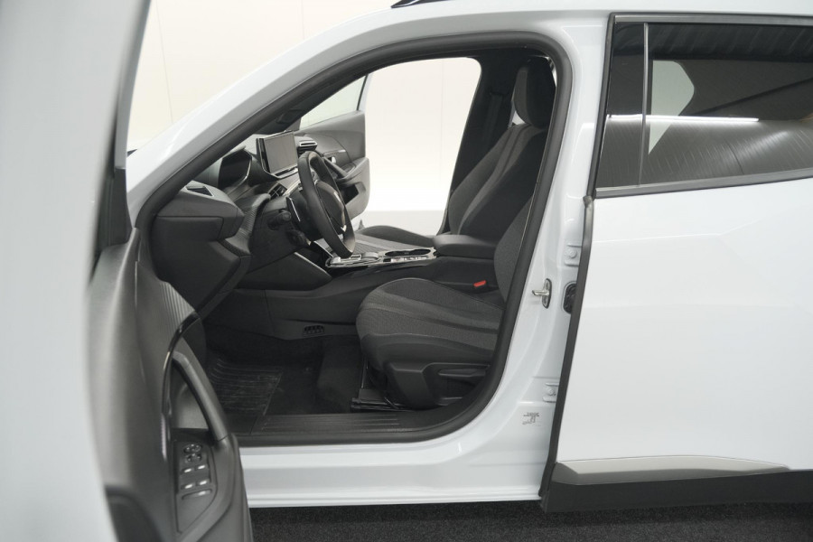 Peugeot 2008 Hybrid 136 e-DCS6 Allure | 360 Camera | Adaptieve Cruise Control | Dodehoekdetectie Peugeot 2008 Hybrid 136 e-DCS6 Allure | 360 Camera | Adaptieve Cruise Control | Dodehoekdetectie