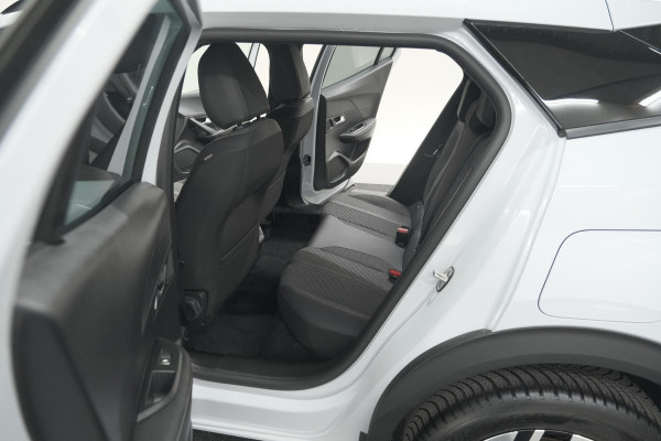 Peugeot 2008 Hybrid 136 e-DCS6 Allure | 360 Camera | Adaptieve Cruise Control | Dodehoekdetectie Peugeot 2008 Hybrid 136 e-DCS6 Allure | 360 Camera | Adaptieve Cruise Control | Dodehoekdetectie