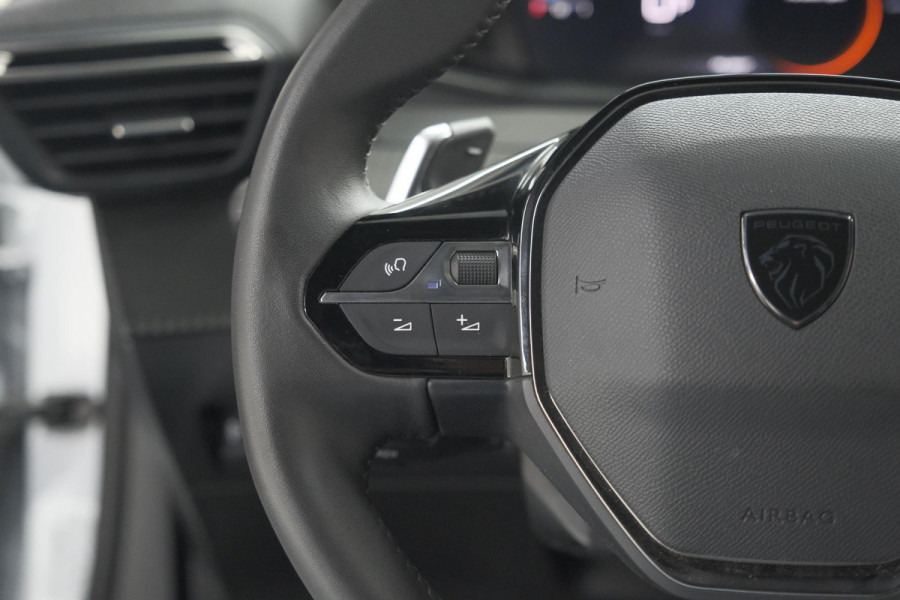 Peugeot 2008 Hybrid 136 e-DCS6 Allure | 360 Camera | Adaptieve Cruise Control | Dodehoekdetectie Peugeot 2008 Hybrid 136 e-DCS6 Allure | 360 Camera | Adaptieve Cruise Control | Dodehoekdetectie