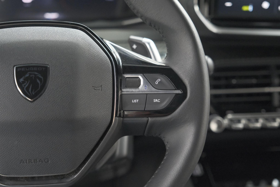 Peugeot 2008 Hybrid 136 e-DCS6 Allure | 360 Camera | Adaptieve Cruise Control | Dodehoekdetectie Peugeot 2008 Hybrid 136 e-DCS6 Allure | 360 Camera | Adaptieve Cruise Control | Dodehoekdetectie