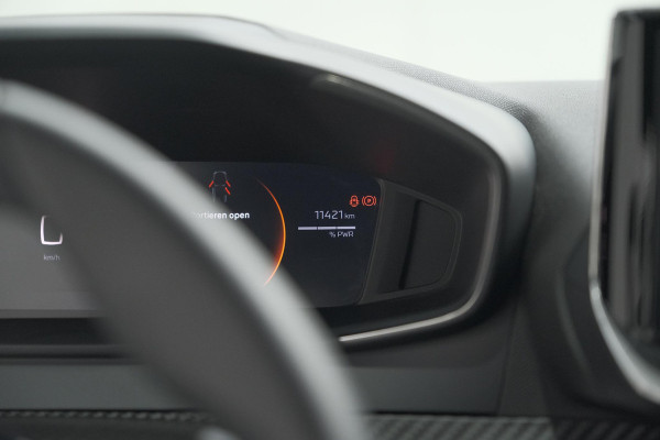 Peugeot 2008 Hybrid 136 e-DCS6 Allure | 360 Camera | Adaptieve Cruise Control | Dodehoekdetectie Peugeot 2008 Hybrid 136 e-DCS6 Allure | 360 Camera | Adaptieve Cruise Control | Dodehoekdetectie