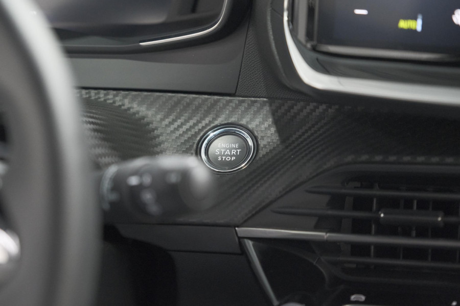 Peugeot 2008 Hybrid 136 e-DCS6 Allure | 360 Camera | Adaptieve Cruise Control | Dodehoekdetectie Peugeot 2008 Hybrid 136 e-DCS6 Allure | 360 Camera | Adaptieve Cruise Control | Dodehoekdetectie