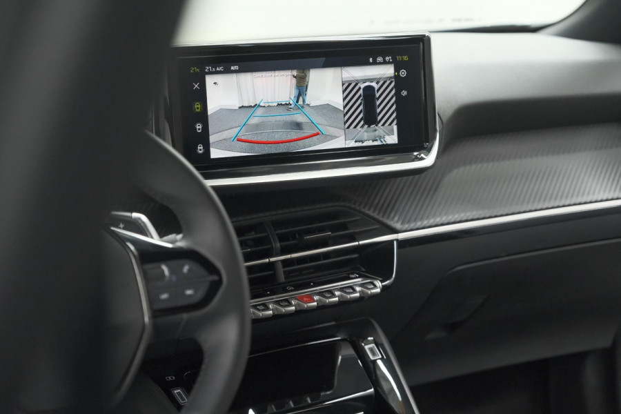 Peugeot 2008 Hybrid 136 e-DCS6 Allure | 360 Camera | Adaptieve Cruise Control | Dodehoekdetectie Peugeot 2008 Hybrid 136 e-DCS6 Allure | 360 Camera | Adaptieve Cruise Control | Dodehoekdetectie