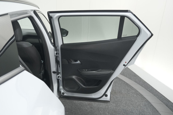 Peugeot 2008 Hybrid 136 e-DCS6 Allure | 360 Camera | Adaptieve Cruise Control | Dodehoekdetectie Peugeot 2008 Hybrid 136 e-DCS6 Allure | 360 Camera | Adaptieve Cruise Control | Dodehoekdetectie