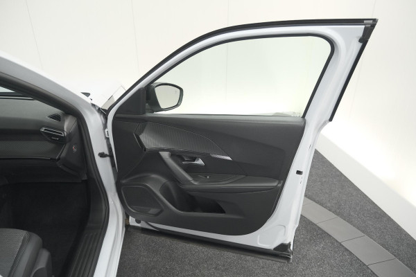 Peugeot 2008 Hybrid 136 e-DCS6 Allure | 360 Camera | Adaptieve Cruise Control | Dodehoekdetectie Peugeot 2008 Hybrid 136 e-DCS6 Allure | 360 Camera | Adaptieve Cruise Control | Dodehoekdetectie