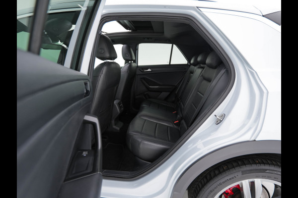 Volkswagen T-Roc 1.5 TSI R-Line Sport Business Aut. *PANO | LEATHER | FULL-LED | ADAPTIVE-CRUISE | DIGI-COCKPIT | NAVI-FULLMAP | HEATED-SPORTSEATS | AMBIENT-LIGHT | PRIVACY-GLASS | DAB+ | CARPLAY | SHIFT-PADDLES | 18''ALU* Volkswagen T-Roc 1.5 TSI R-Line Sport Business Aut. *PANO | LEATHER | FULL-LED | ADAPTIVE-CRUISE | DIGI-COCKPIT | NAVI-FULLMAP | HEATED-SPORTSEATS | AMBIENT-LIGHT | PRIVACY-GLASS | DAB+ | CARPLAY | SHIFT-PADDLES | 18''ALU*