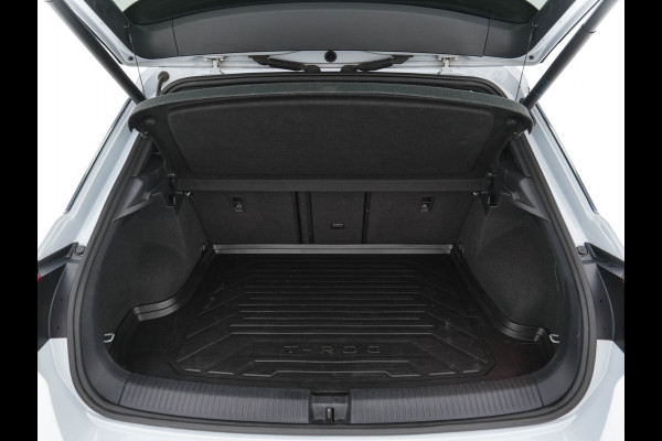 Volkswagen T-Roc 1.5 TSI R-Line Sport Business Aut. *PANO | LEATHER | FULL-LED | ADAPTIVE-CRUISE | DIGI-COCKPIT | NAVI-FULLMAP | HEATED-SPORTSEATS | AMBIENT-LIGHT | PRIVACY-GLASS | DAB+ | CARPLAY | SHIFT-PADDLES | 18''ALU* Volkswagen T-Roc 1.5 TSI R-Line Sport Business Aut. *PANO | LEATHER | FULL-LED | ADAPTIVE-CRUISE | DIGI-COCKPIT | NAVI-FULLMAP | HEATED-SPORTSEATS | AMBIENT-LIGHT | PRIVACY-GLASS | DAB+ | CARPLAY | SHIFT-PADDLES | 18''ALU*