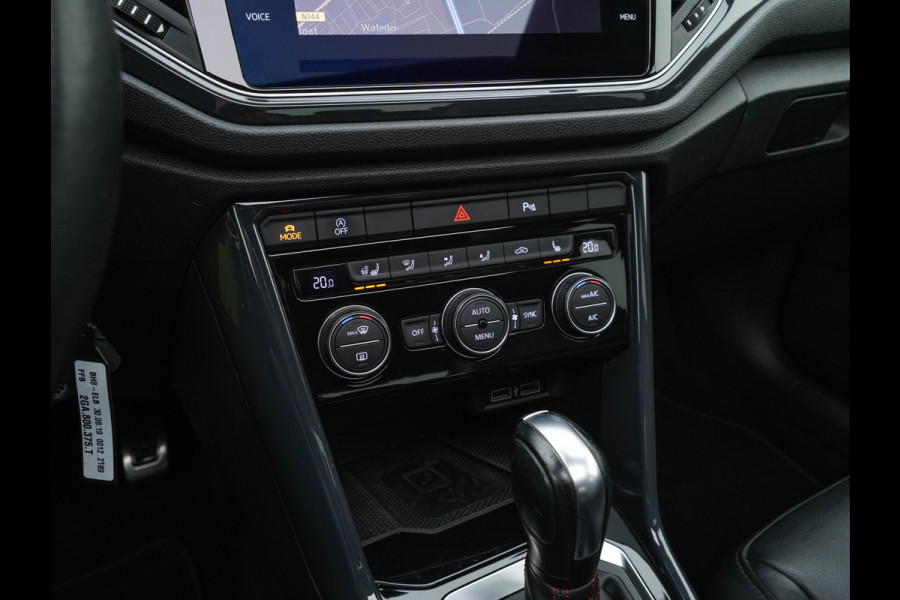 Volkswagen T-Roc 1.5 TSI R-Line Sport Business Aut. *PANO | LEATHER | FULL-LED | ADAPTIVE-CRUISE | DIGI-COCKPIT | NAVI-FULLMAP | HEATED-SPORTSEATS | AMBIENT-LIGHT | PRIVACY-GLASS | DAB+ | CARPLAY | SHIFT-PADDLES | 18''ALU* Volkswagen T-Roc 1.5 TSI R-Line Sport Business Aut. *PANO | LEATHER | FULL-LED | ADAPTIVE-CRUISE | DIGI-COCKPIT | NAVI-FULLMAP | HEATED-SPORTSEATS | AMBIENT-LIGHT | PRIVACY-GLASS | DAB+ | CARPLAY | SHIFT-PADDLES | 18''ALU*