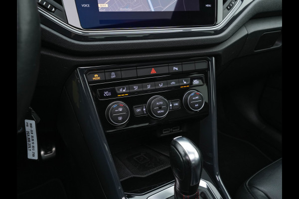 Volkswagen T-Roc 1.5 TSI R-Line Sport Business Aut. *PANO | LEATHER | FULL-LED | ADAPTIVE-CRUISE | DIGI-COCKPIT | NAVI-FULLMAP | HEATED-SPORTSEATS | AMBIENT-LIGHT | PRIVACY-GLASS | DAB+ | CARPLAY | SHIFT-PADDLES | 18''ALU* Volkswagen T-Roc 1.5 TSI R-Line Sport Business Aut. *PANO | LEATHER | FULL-LED | ADAPTIVE-CRUISE | DIGI-COCKPIT | NAVI-FULLMAP | HEATED-SPORTSEATS | AMBIENT-LIGHT | PRIVACY-GLASS | DAB+ | CARPLAY | SHIFT-PADDLES | 18''ALU*
