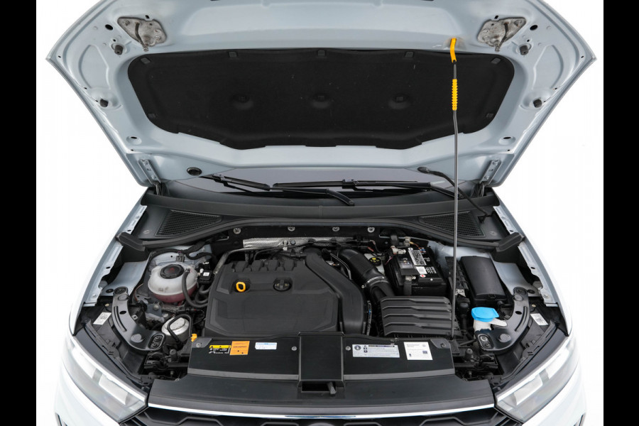 Volkswagen T-Roc 1.5 TSI R-Line Sport Business Aut. *PANO | LEATHER | FULL-LED | ADAPTIVE-CRUISE | DIGI-COCKPIT | NAVI-FULLMAP | HEATED-SPORTSEATS | AMBIENT-LIGHT | PRIVACY-GLASS | DAB+ | CARPLAY | SHIFT-PADDLES | 18''ALU* Volkswagen T-Roc 1.5 TSI R-Line Sport Business Aut. *PANO | LEATHER | FULL-LED | ADAPTIVE-CRUISE | DIGI-COCKPIT | NAVI-FULLMAP | HEATED-SPORTSEATS | AMBIENT-LIGHT | PRIVACY-GLASS | DAB+ | CARPLAY | SHIFT-PADDLES | 18''ALU*