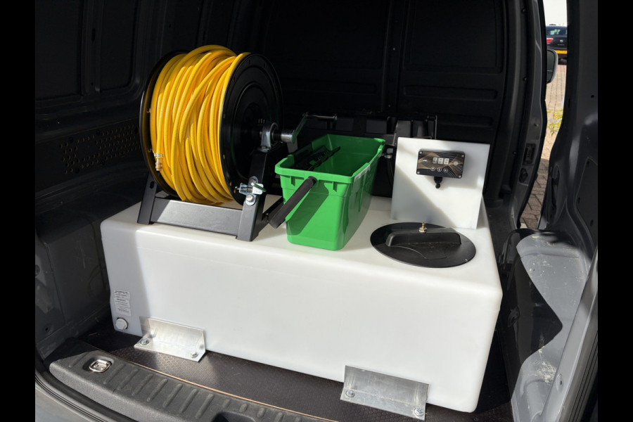 Volkswagen Caddy 2.0 TDI Glaswas inrichting.