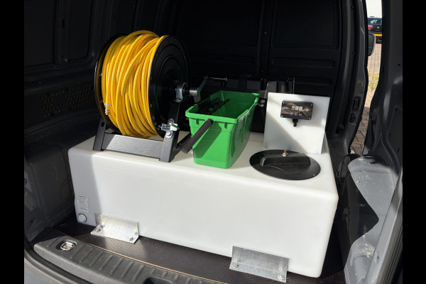 Volkswagen Caddy 2.0 TDI Glaswas inrichting.