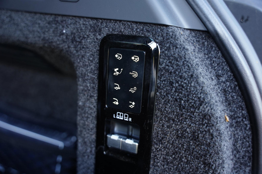 Land Rover Range Rover D350 Autobiography Facelift Meridian Signature Land Rover Range Rover D350 Autobiography Facelift Meridian Signature